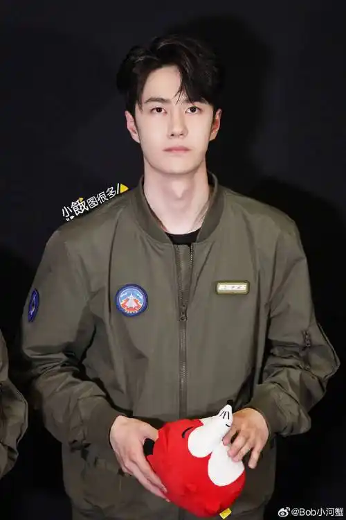 那来看雷宇扮演者王一博绝美路演图啦.