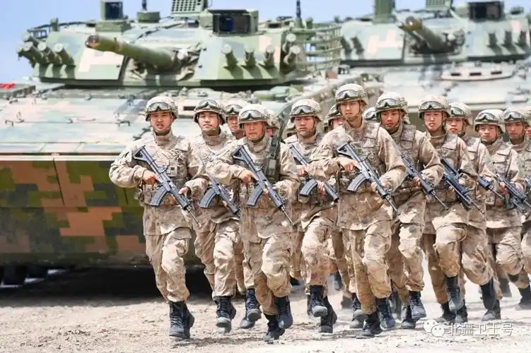 提升单兵装备水平,解放军新枪族集体亮相,并已经开始装备部队