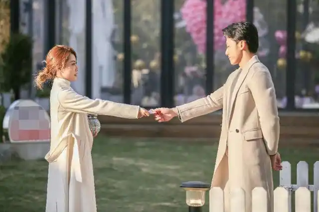 《怦然再心动》收官王子文官宣恋情,网友赞"恋综天花板"