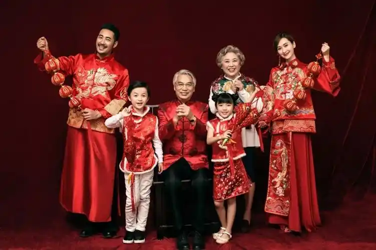 融辉城伊兹小镇2020年您不得不拍的一张全家福一起来秀出你的中国年吧