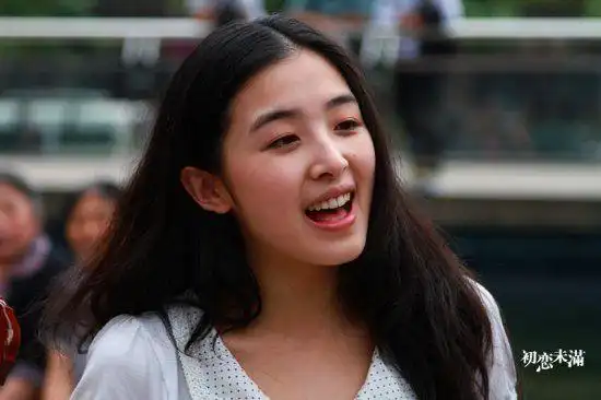 湖南卫视2004年超女季军张含韵星路历程