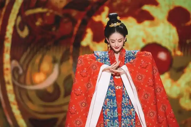 原创宅男女神古力娜扎古装造型宛若画中仙