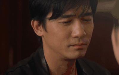 帅哥 帅气 微笑 挑眉 搞笑 无间道3 梁朝伟 歪头 电影 表情包 陈永仁