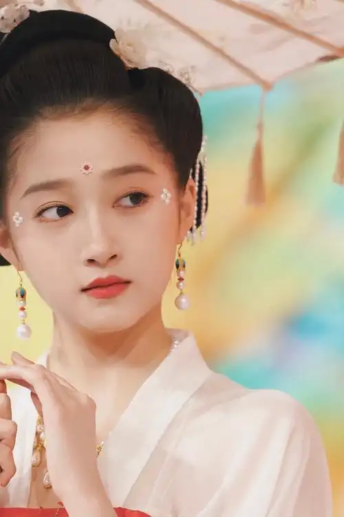 关晓彤这套古装真的绝美