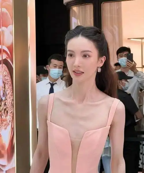 "内卷"下暴瘦的娱乐圈明星,有的瘦到74斤,有的体力不支坐轮椅__财经