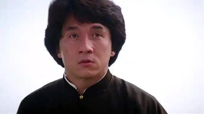 醉拳2:成龙大哥武功不怎么厉害啊,刚一见面,就被扇巴掌