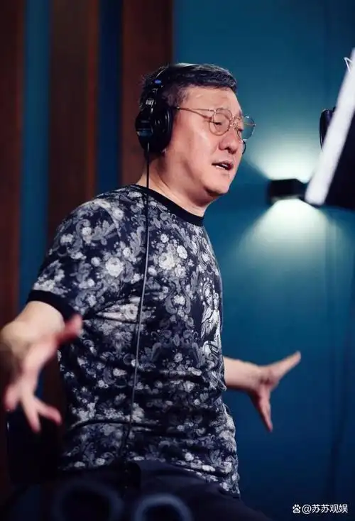 韩磊,1968年出生于内蒙古呼和浩特,中国著名男歌手.