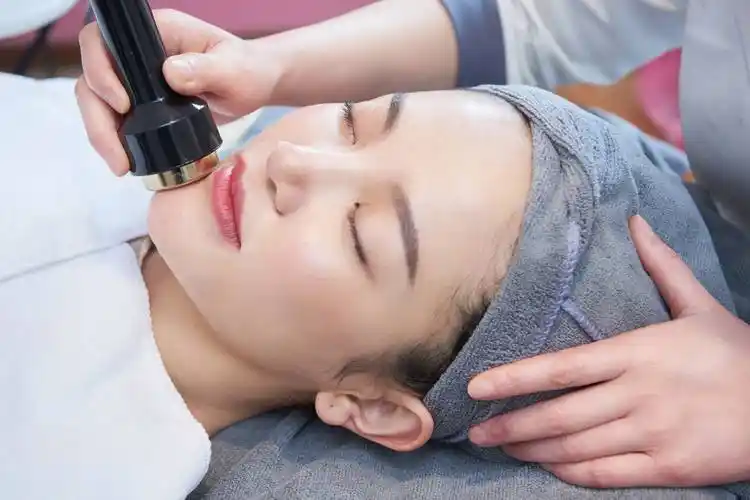 深圳21店通用美容25周年店庆58元抢2680元王氏果菜美肤护理6项赶紧带