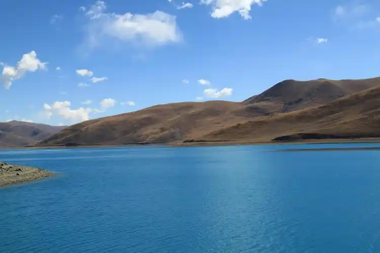 村长微游记——羊卓雍措,西藏三大圣湖之一