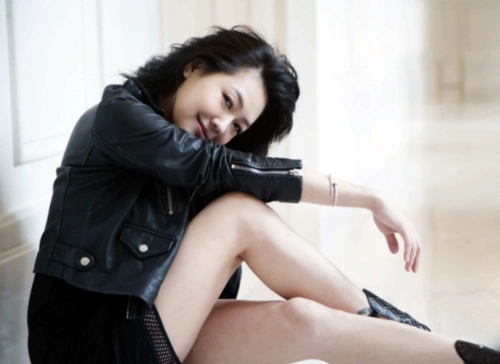 小s携全家畅玩迪士尼,范玮琪发文安慰被批蹭热度!网友:闭嘴吧