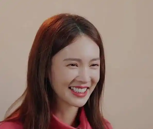 原创《女儿们的恋爱》金晨突然踩刹车,万万没想到关键时刻她怂了