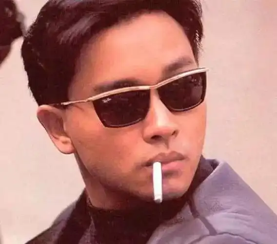 张国荣吸烟的十大經典镜头