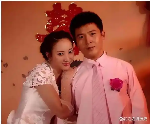 明着吃软饭结婚27年被死死拿捏17次上春晚全是老婆的功劳