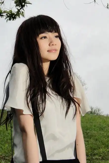 她因和男星地下情被雪藏,如今复出爆红,气质温婉淡定惹大众疼惜