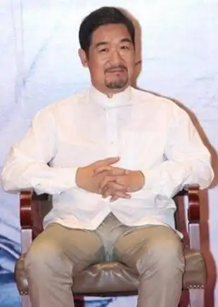 张国立不愿谈育儿经