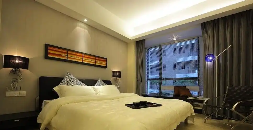 卧室现代风格装修效果图(卧室现代风格装修效果图大全2021图片)