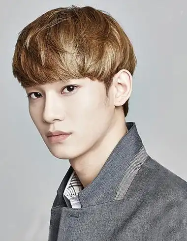 男士蘑菇头发型 男短发发型蘑菇头