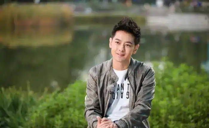 林志颖近况曝光,体重增长到110斤,车祸后右手无力_陈若仪_kimi_儿子