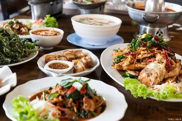 三八妇女节特别版:如何给亲爱的老婆准备一桌丰盛的晚餐