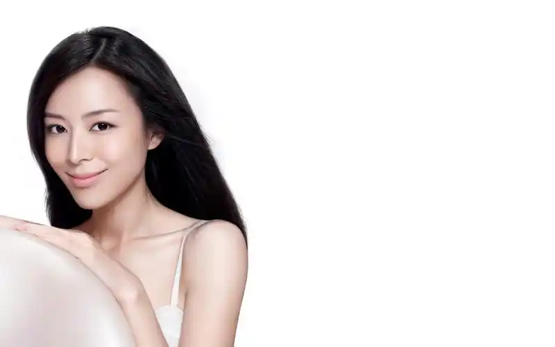 张静初简约装扮壁纸