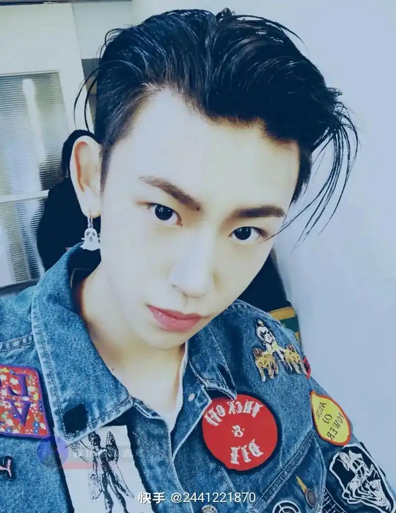 小鬼王琳凯 #向全世界安利 #少 - 抖音