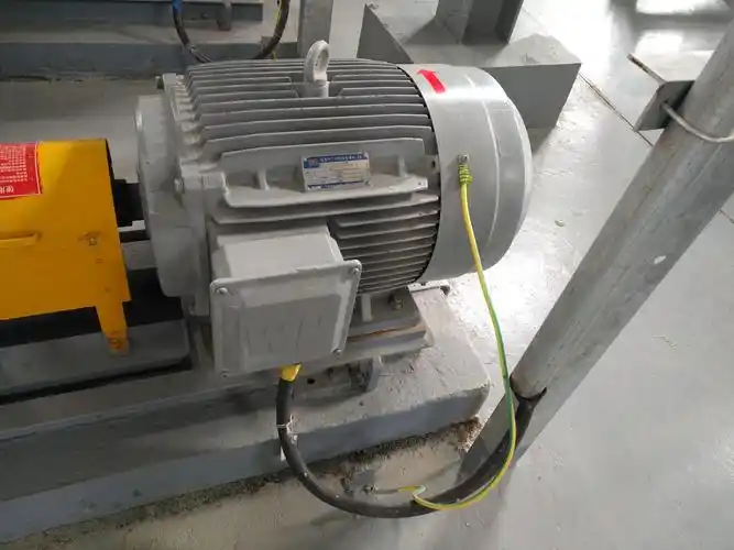 电动机基础接地电动机基础接地哪一个正确,如果必须接地是规范强制的