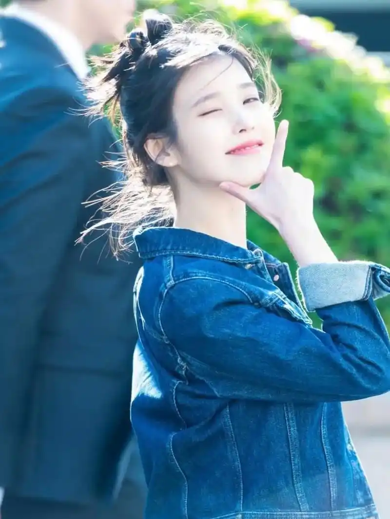 七月真的回归诶989898#iu李知恩 #清纯甜美 #绝美  - 抖音