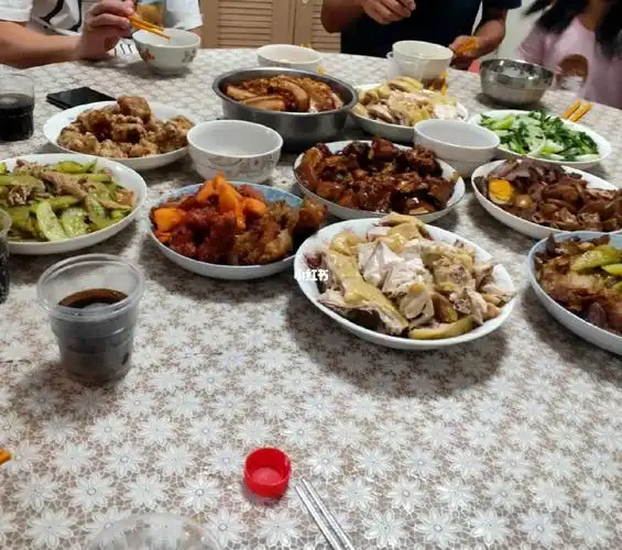 家庭聚餐
