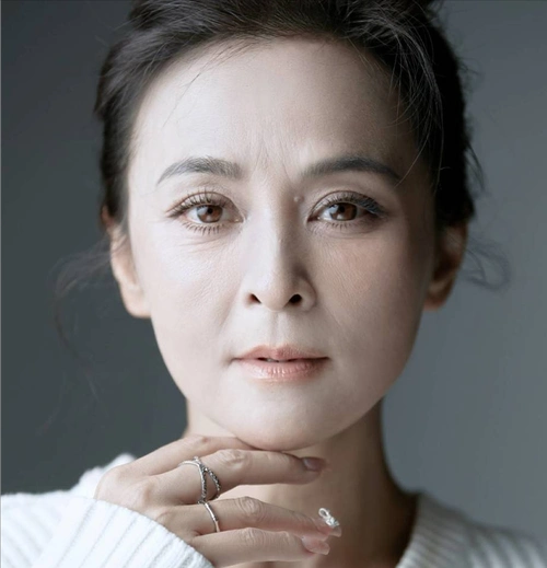 回顾许云帆娶黄志忠前妻何音和继子处成朋友结婚至今无子