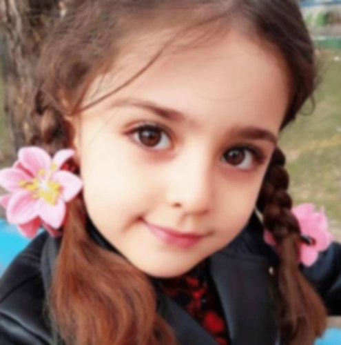 她被称为全球最美女孩,因为长得太美,父母表示很担心