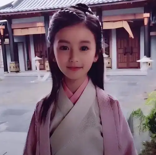 盘点早年7位高颜值童星成年后发育过猛现有人已认不出