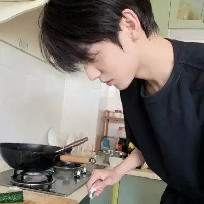 受姐姐们喜欢的最新小奶狗男头 真人帅气干净的纯欲风男生头像_男生