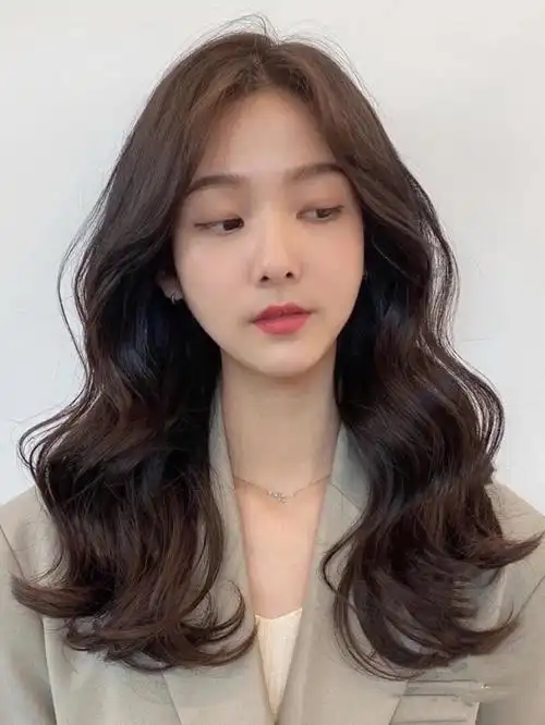 鹅蛋脸适合什么样的发型试试这几款高级又时髦