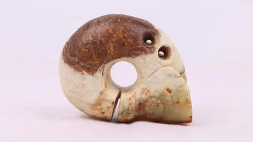 新加坡邦瀚斯拍卖玉器重点推荐:红山文化玉猪龙