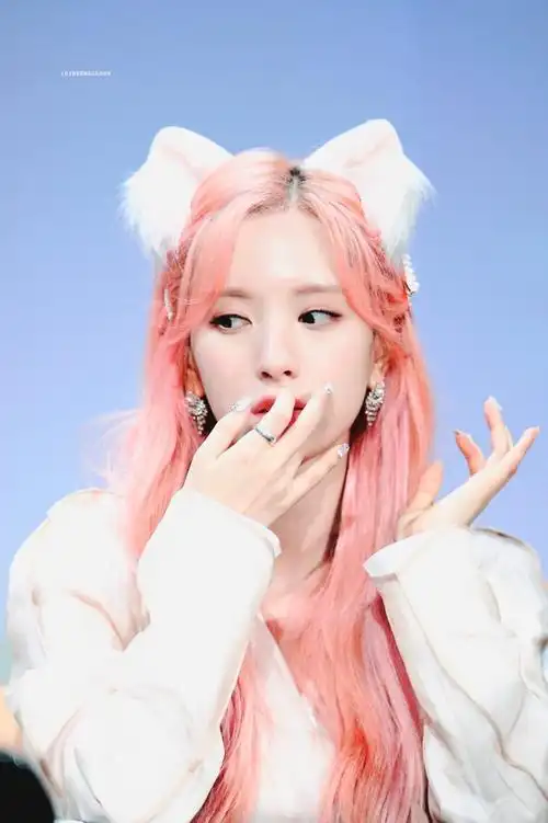 宇宙少女 ‖ 苞娜 bona 08logo 侵权删.