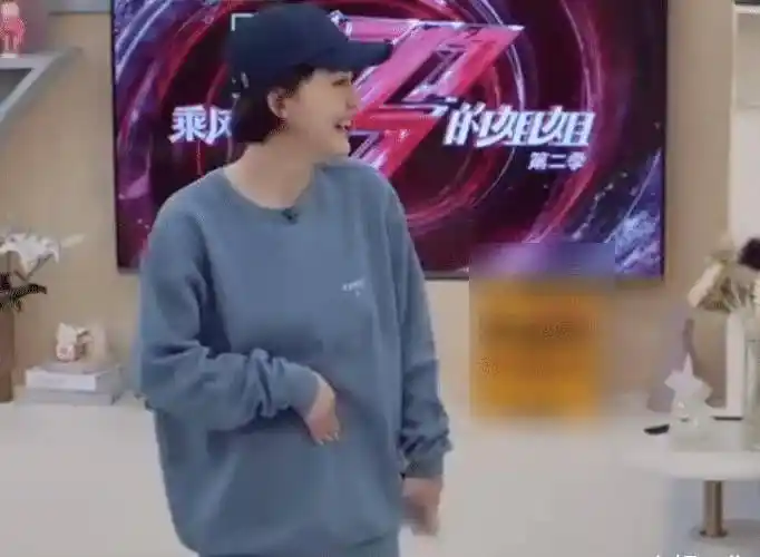 梓童还是救场了,让陈妍希也是不那么尴尬了,所以这次两人的关系是会