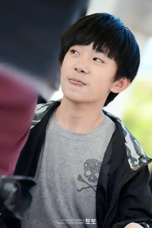 还没到14岁但感觉已经自己处理了太多事情(#易烊千玺电影小小的我