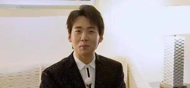 《奔跑吧》发胖郑恺与李晨相爱相杀新成员蔡徐坤遭"棒"锤_考验_其他