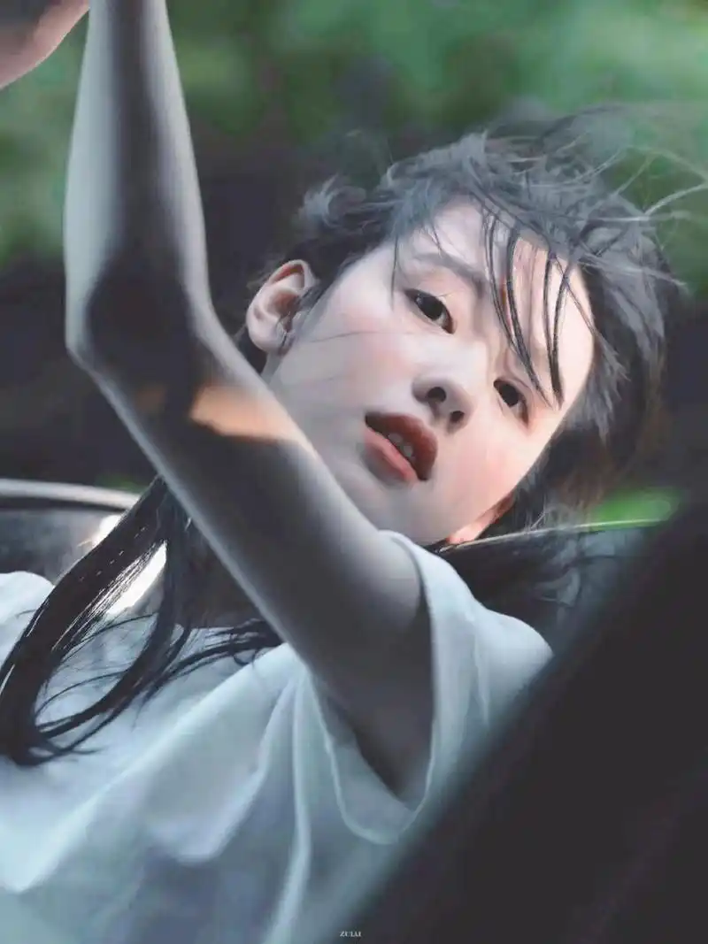 几张陈都灵的头像～好纯好美