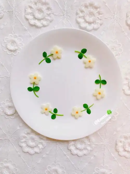 创意盘饰清新淡雅梨小花摆盘围边