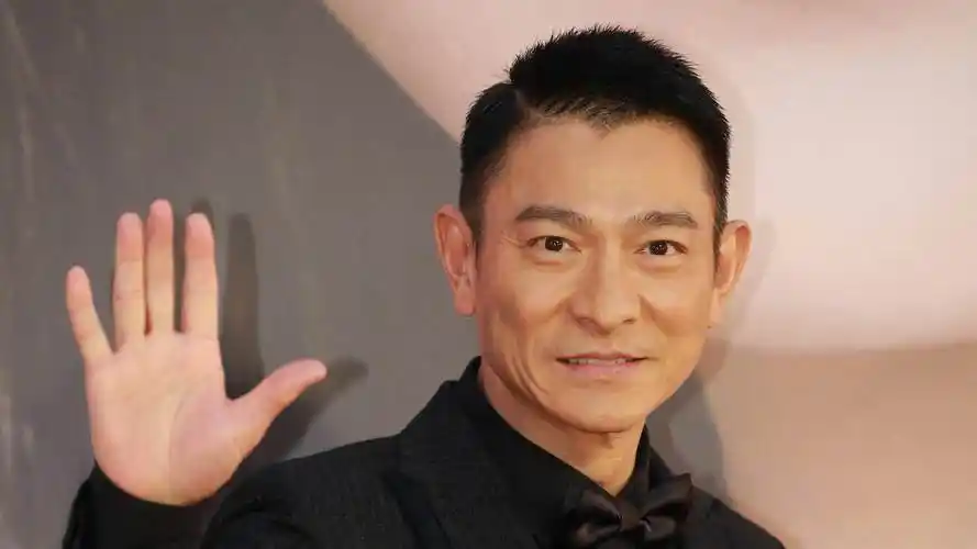 港台明星战疫情捐款金额爆光,张庭夫妇刘德华捐赠金额达两千万