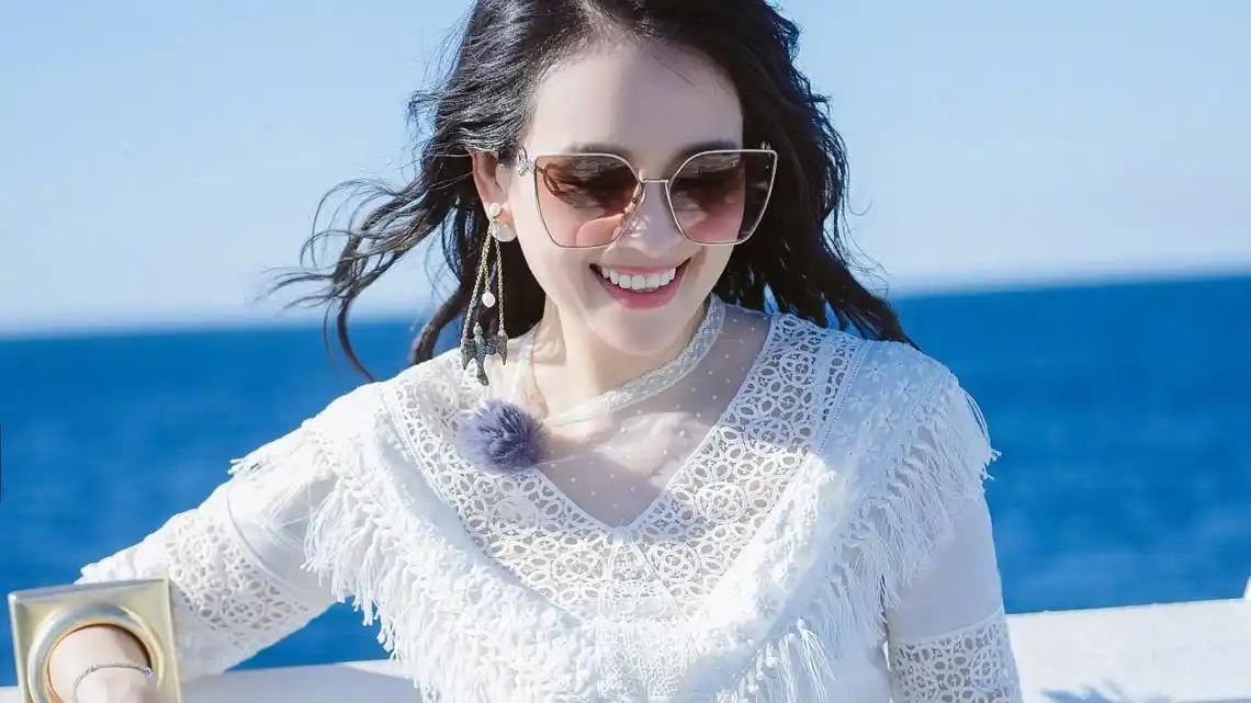 章子怡图片-美女壁纸-高清美女图片-第4图-娟娟壁纸