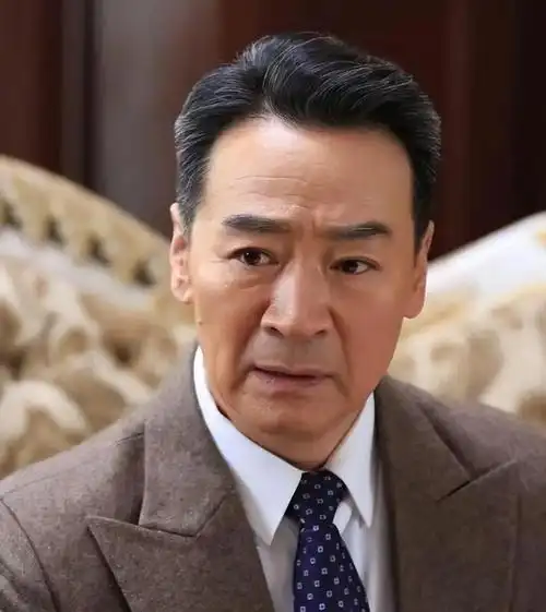 演员寇振海我这辈子最正确的选择就是三婚娶了小22岁的妻子