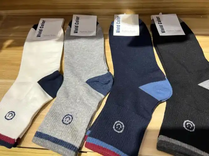 推荐个男款袜子吧