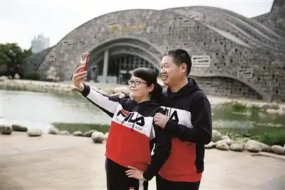 湖南人冯海燕在柳州绿水青山在侧跑出快乐健康