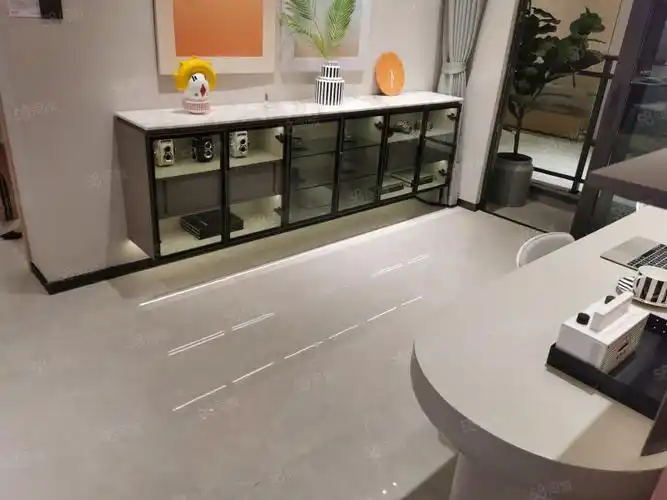 茅岗新村 南北通透 满五 住房 周边商圈成熟 临近地铁口