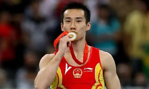 多人发福一人抬不起头,奥运冠军嫁昔日恩师|肖钦|王媞|巨变_新浪网