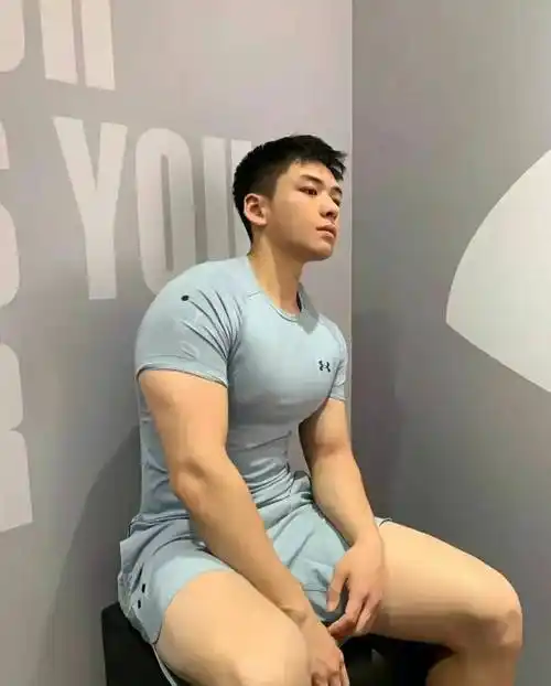 肌肉的魔力:为什么健美的身材让男人更有魅力_男性_的力量_更有吸引力