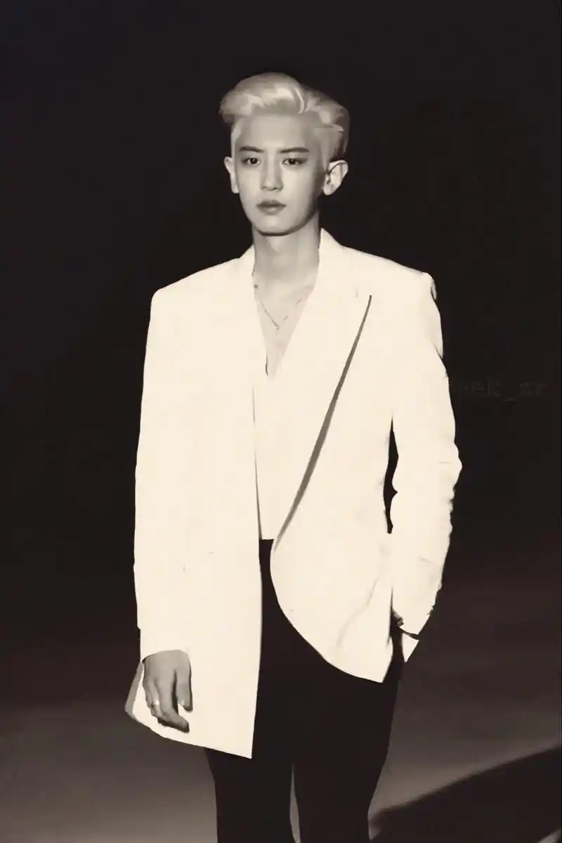 朴灿烈.老公是一种感觉#朴灿烈 #chanyeol #分享图