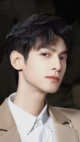 罗云熙 (>ω *)完美日记色彩代言人